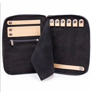NWT- Halston Zip Around Flat Style Jewelry Portfolio Case